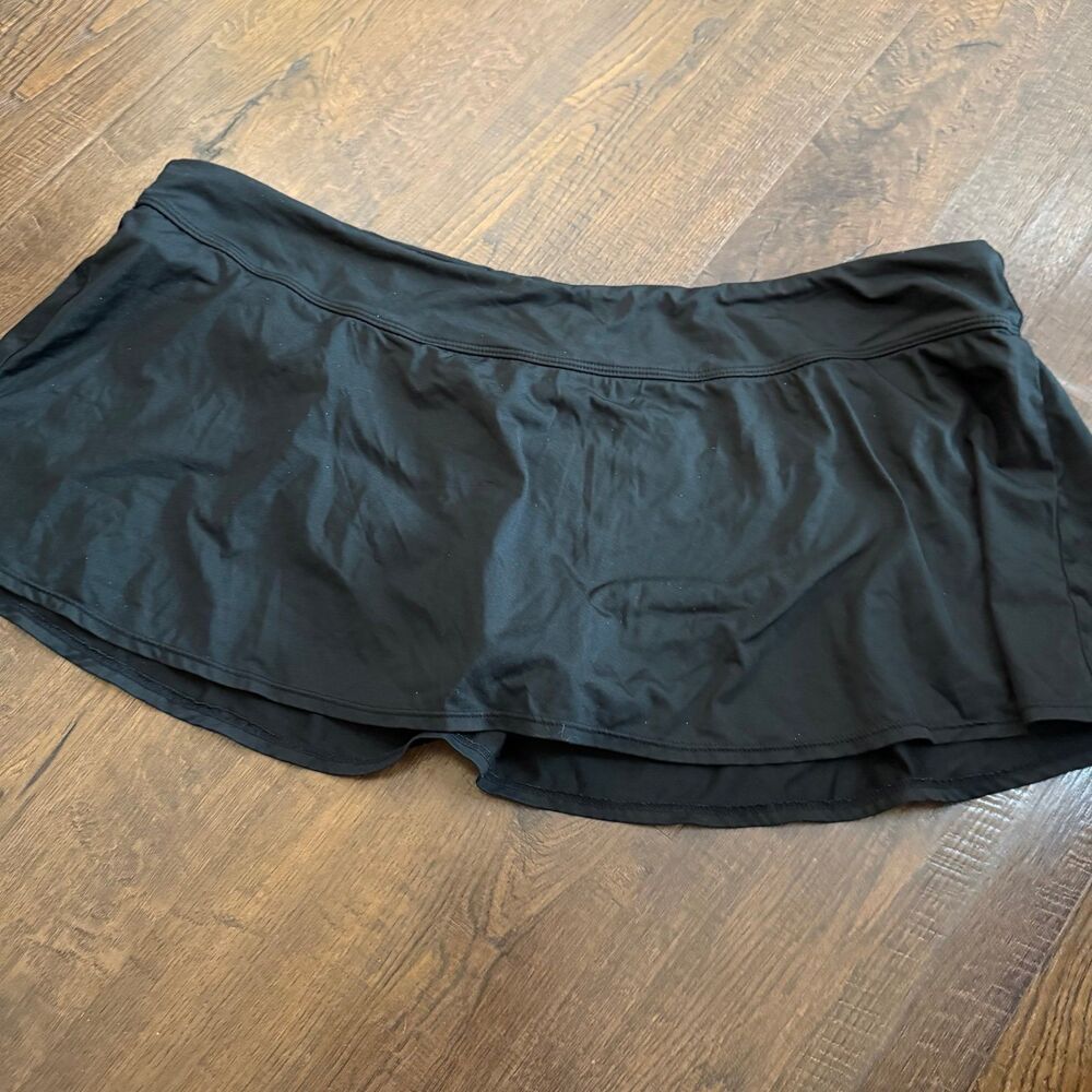 Elle Black Swim Skirt Bottoms Size 16